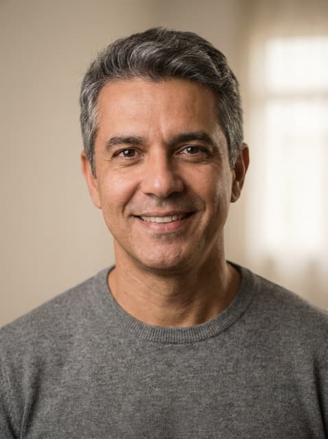 Grey crew neck sweater - Light airy backdrop