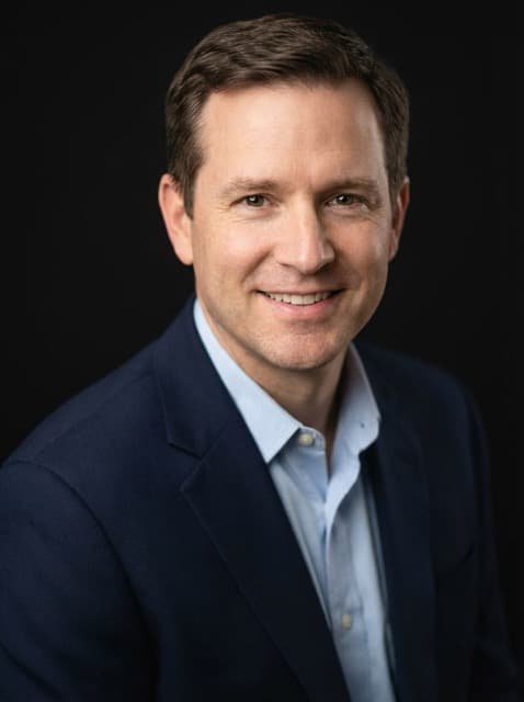 Navy jacket, light blue shirt - Solid black